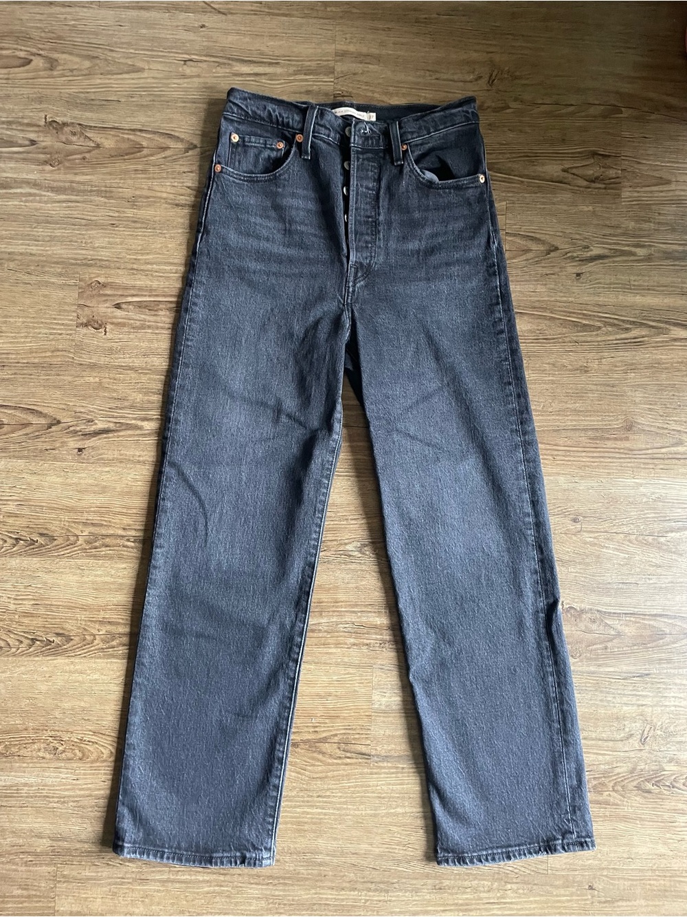 Levi’s premium rib cage ankle straight button fly black jeans